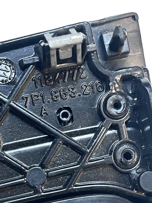 Consola Centrala Volkswagen Touareg 7P5, 7P6 2010 - 2018 7P1863216