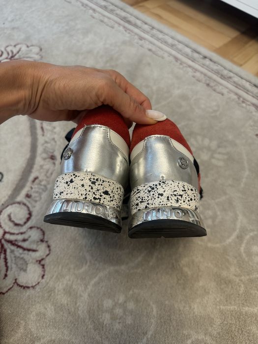 Сникърси Liu Jo