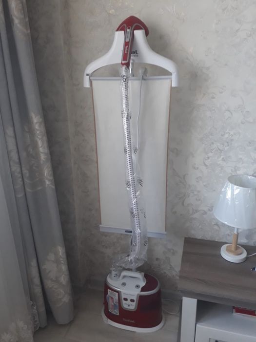 Tefal вертикальный отпариватель 1700 W