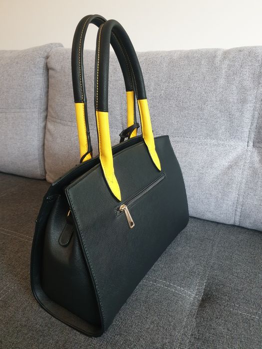 Нова дамска чанта