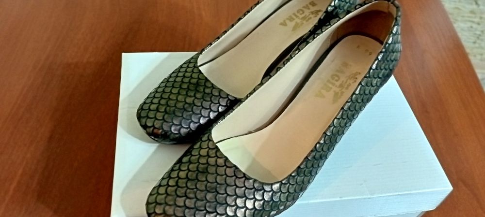 Продам түфли женские