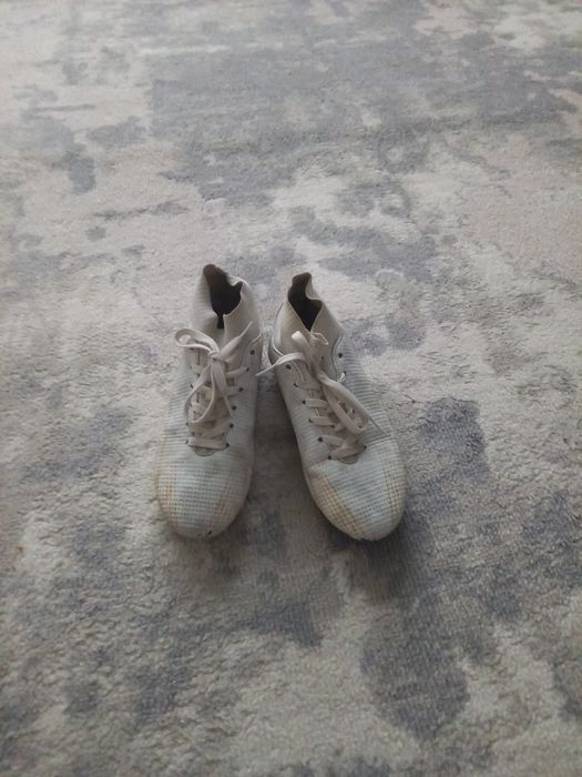 Futbol butsi 37 razmer