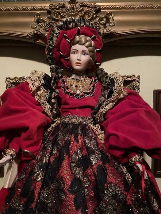 Spectaculoasa papusa venetiana-piesa de colectie-tehnica manuala in portelan-Italia