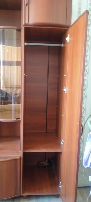 3 шкафа для одежды ,вещей, книг и т д.