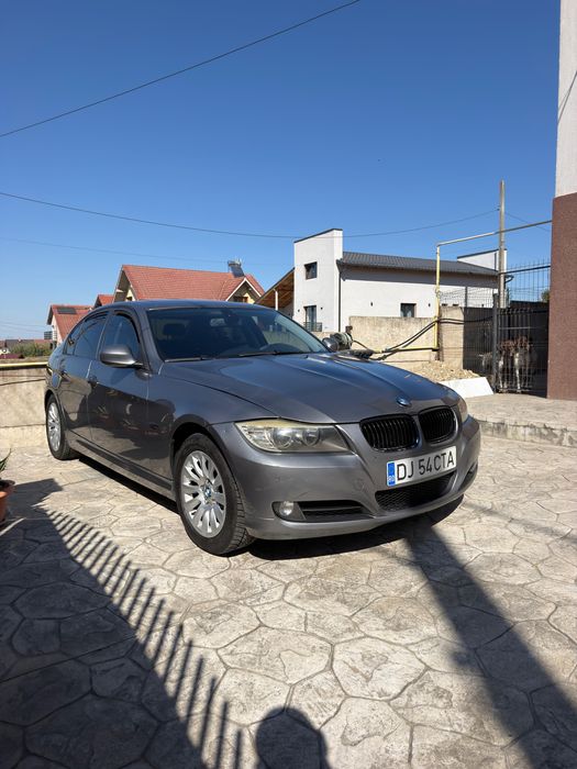 BMW e90 LCI 318D 2009