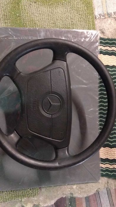 Продавам Волан за мерцедес