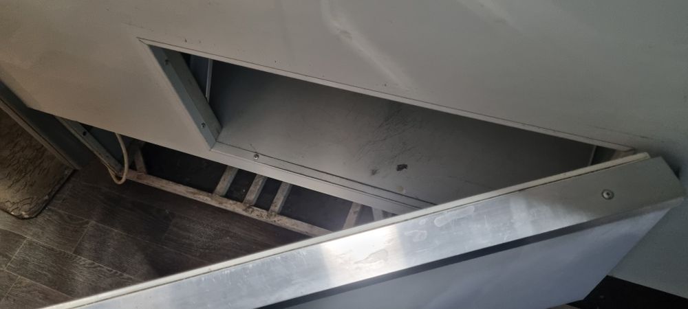 Продам холодильники в магазин