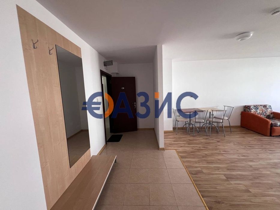 Продава се Двустаен апартамент в к.к. Слънчев бряг - 66 кв.м за 587 €/кв.м - Снимка #12