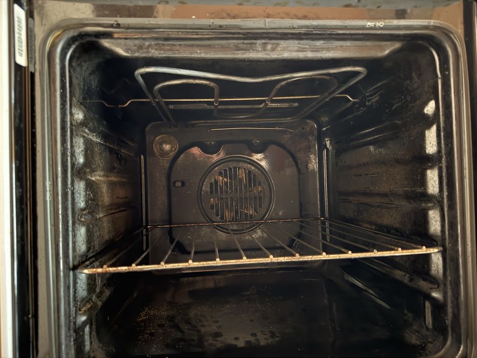 Стъклокерамична готварска печка Indesit K3C51(W)