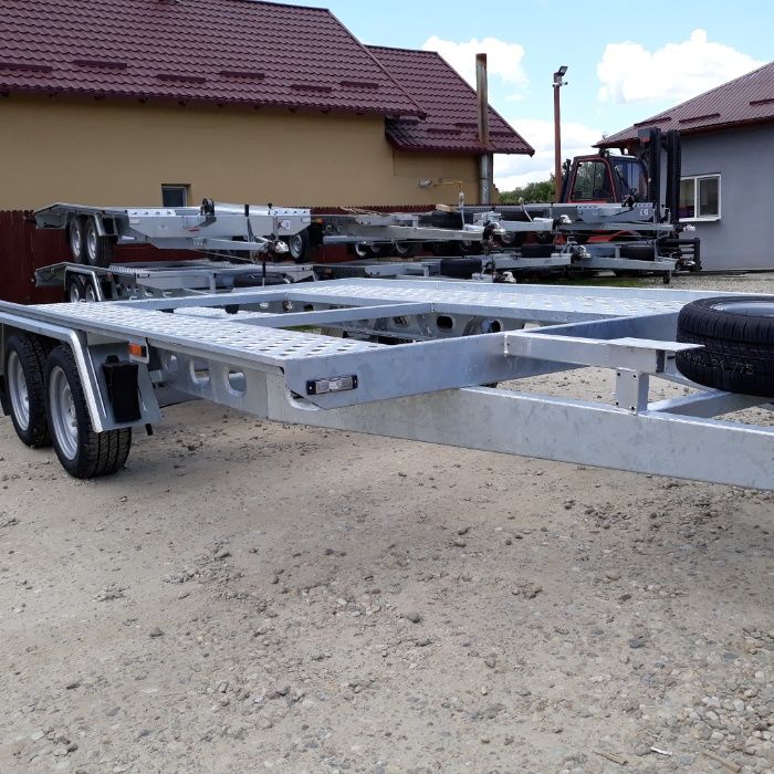 Platforma auto GALA model TAURUS sau NIEWIADOW model JUPITER