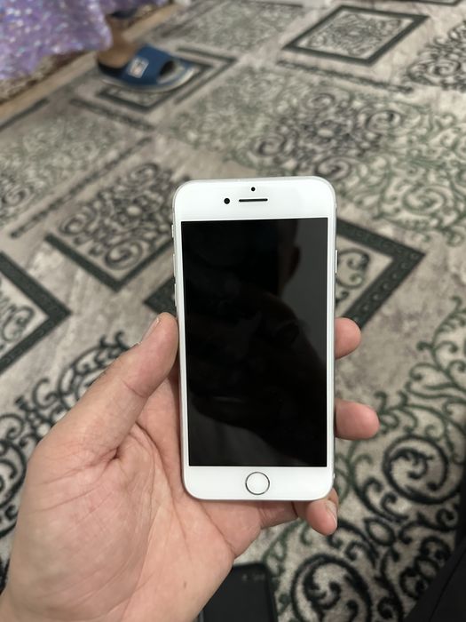 Iphone 8 в идеальном сост