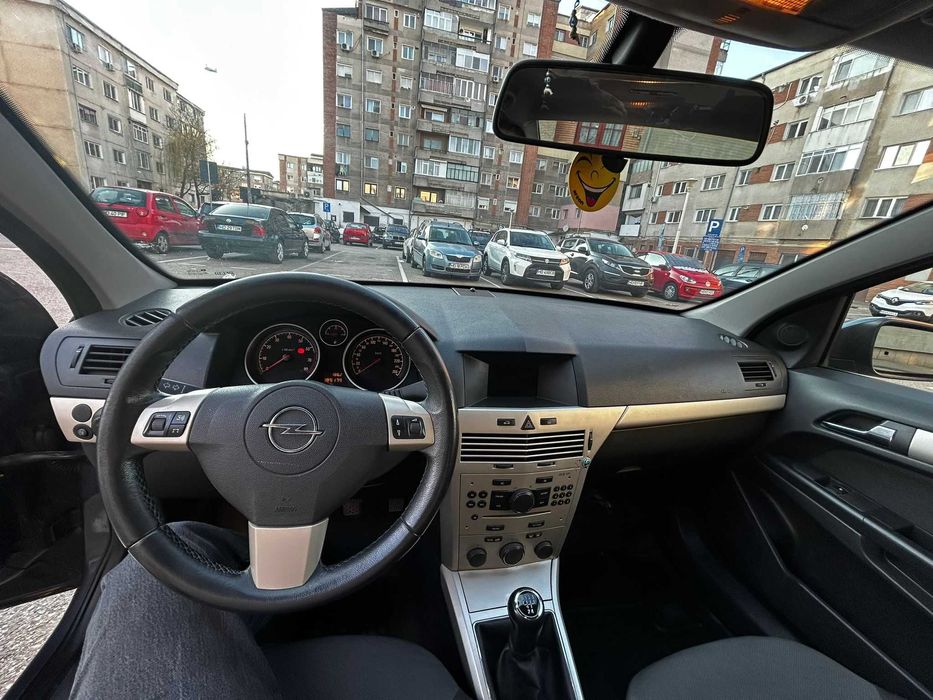 Opel astra H Seddan 1.6 benzina, 2008