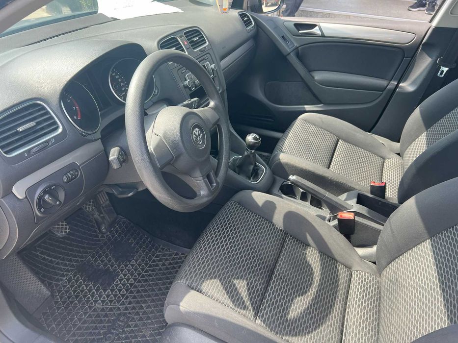 Vw golf 6 2010 1.4 benzina Avariat deplasabil