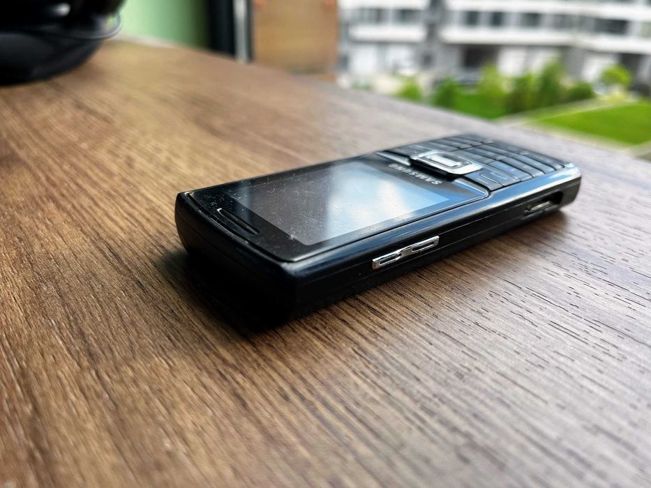 Samsung C5212 (DUOS) – Ретро телефон с 2 СИМ карти за части/колекция