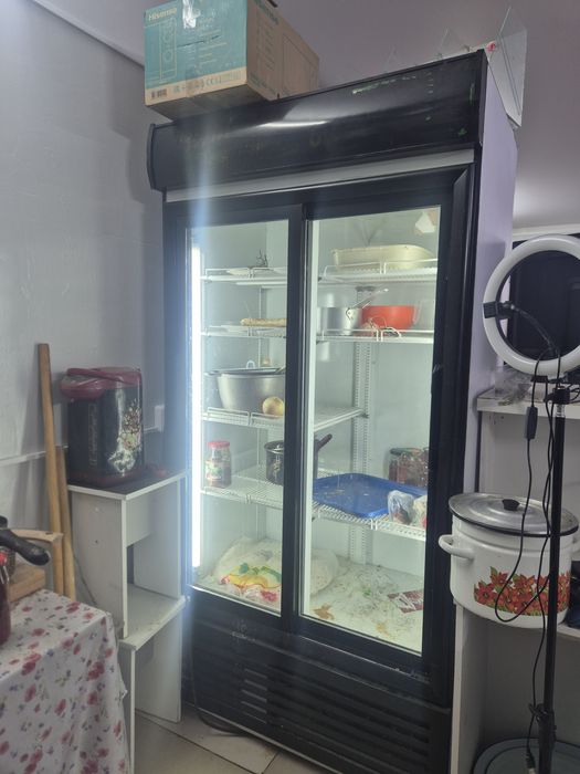 Продам холодильник для напитков