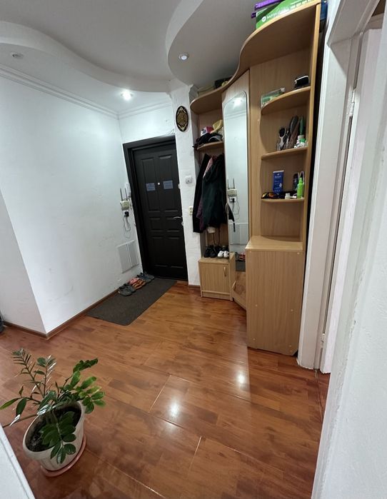 Продается 3-комн (6-33, 5 эт)