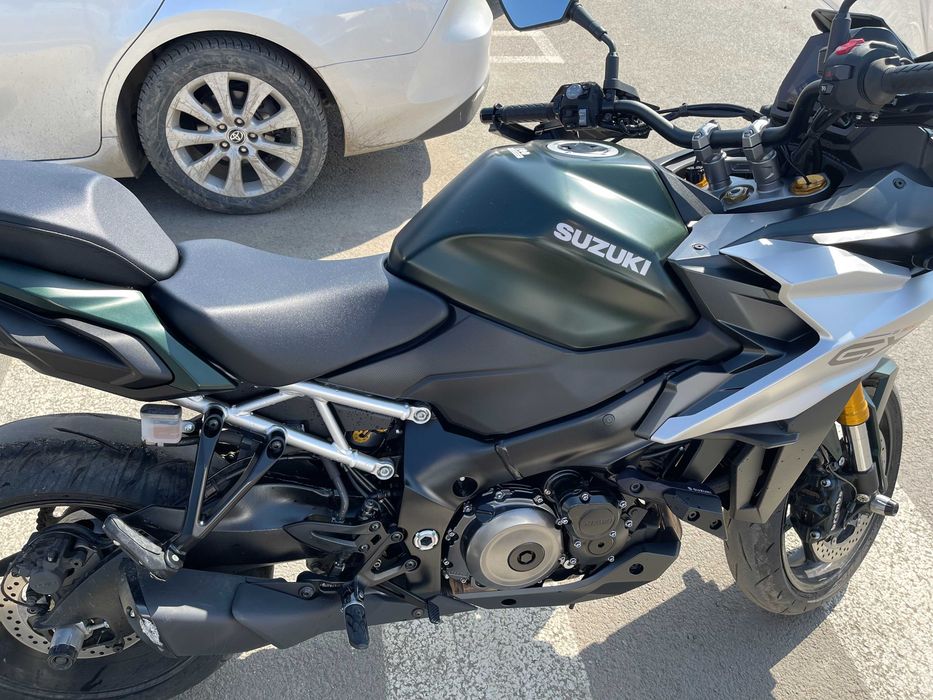 Suzuki GSX-S1000 GX 2024