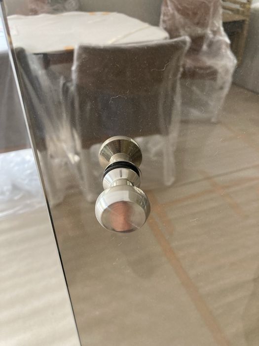 Стъклена врата за душ-кабина