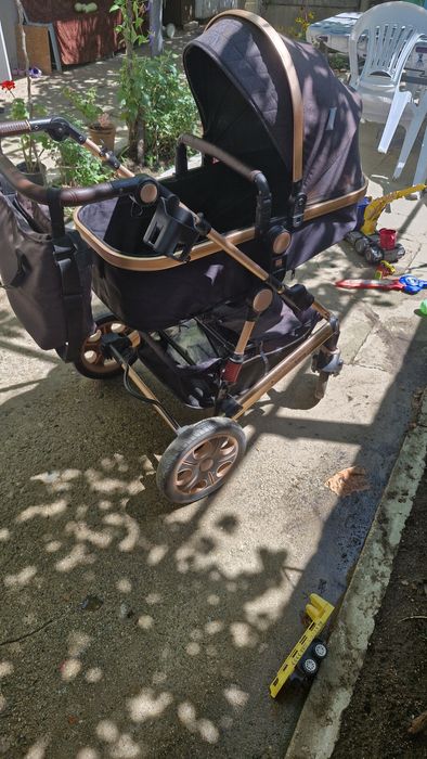 Детска количка лорели лора