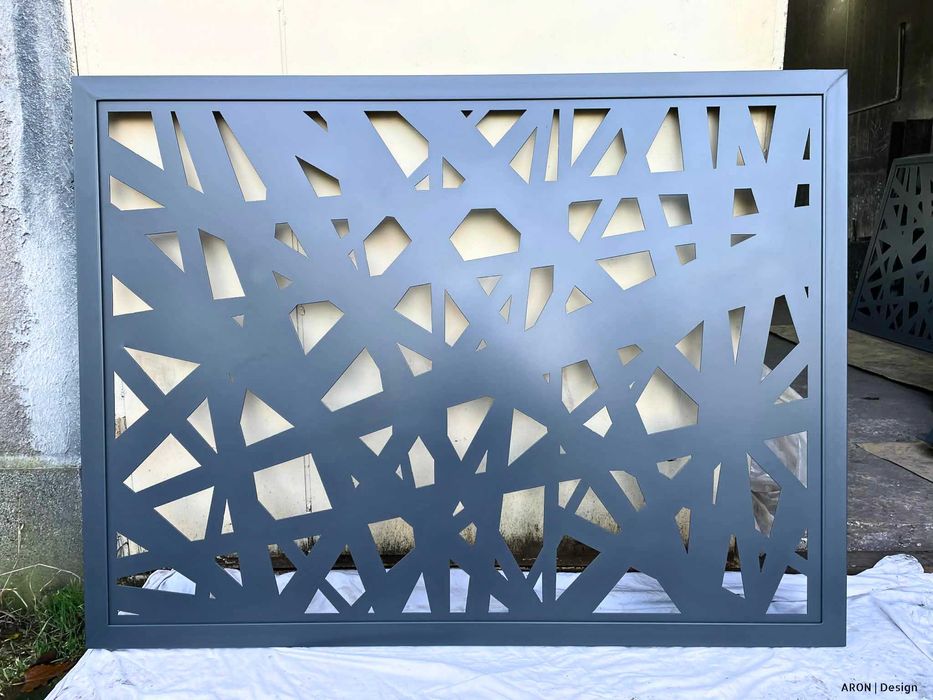 Оградни пана, врати и порти от високо качество!