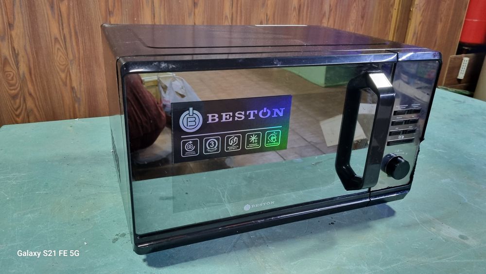 Микроволновая печь продаётся б/у.