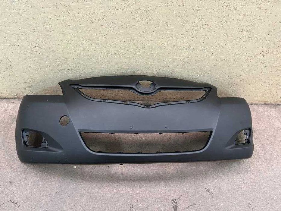Бампер передний Тойота Иарис Седан 07-11/Toyota Yaris Sedan 07-11