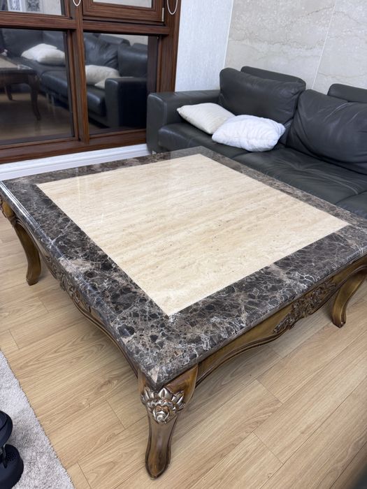 Журнальный столик