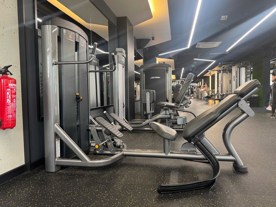 Професионални фитнес уреди Life Fitness