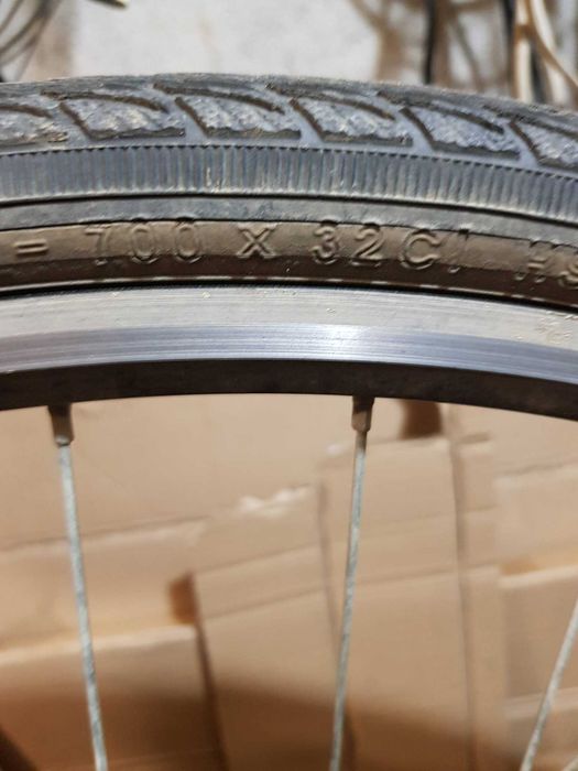 Велосипед. Алуминиева рамка, 3x7, Shimano.