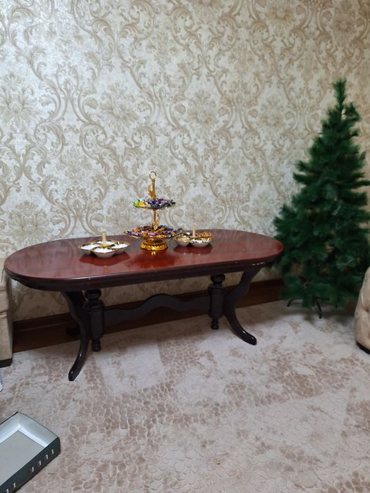 Продаётся стол состояние хорошее