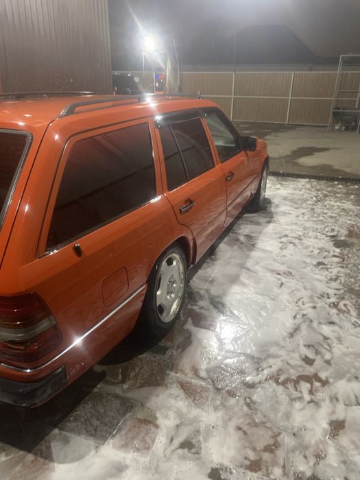 Продаю мерседе 124 универсал