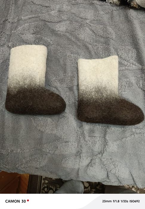 Продаю детские валенки