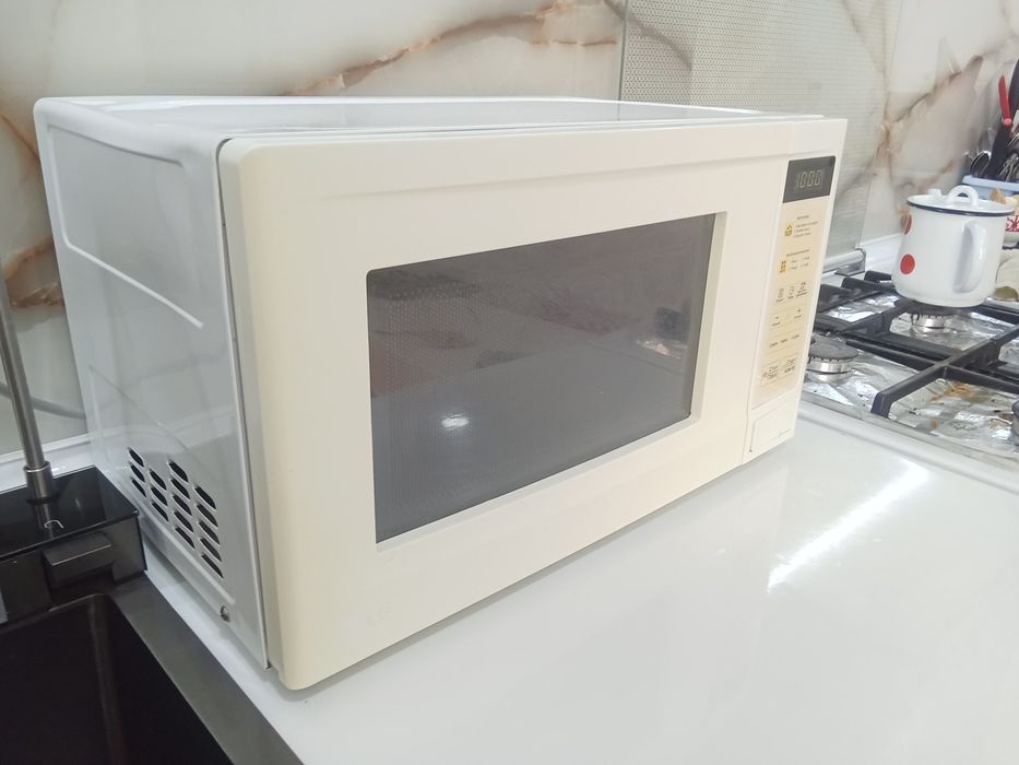 Продам Микроволновая печь LG