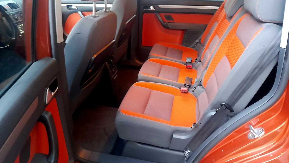 VOLKSWAGEN Touran 2010 — imagine 18
