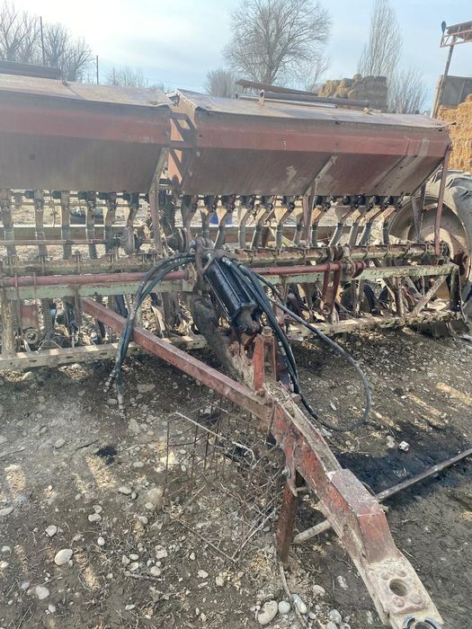 Сеялка сатылады.    .