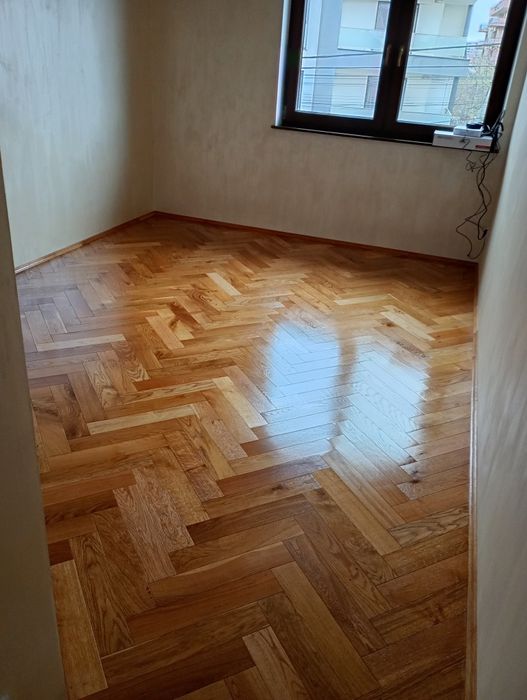 Raschetare reconditionare chituire  slefuire lacuire parchet  lemn masiv/Fara Praf