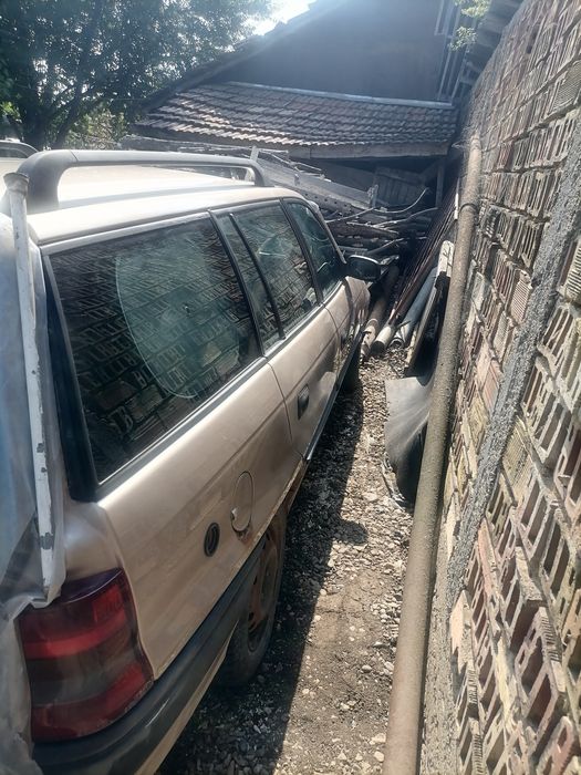 2броя Opel Astra f 1.6 mono газ-бензин НА ЧАСТИ! НИСКИ ЦЕНИ!