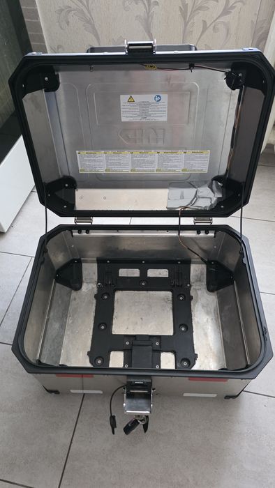 Top case Givi Trekker Outback 58 Monokey cu placa prindere