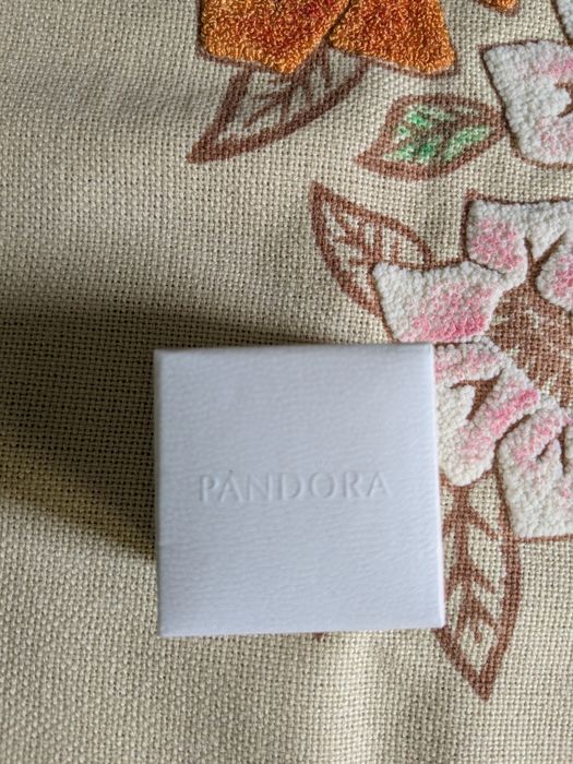 Butoni cu cristale Swarovski