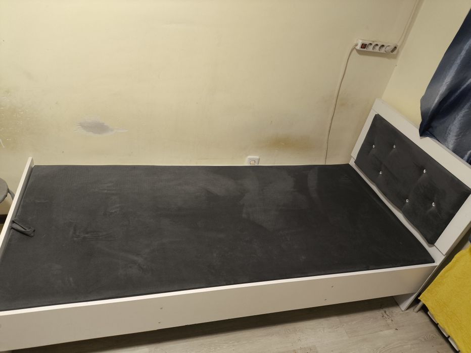 Кровать срочно продам