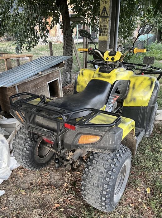 Vand Atv uri -8 bucati mici si mari