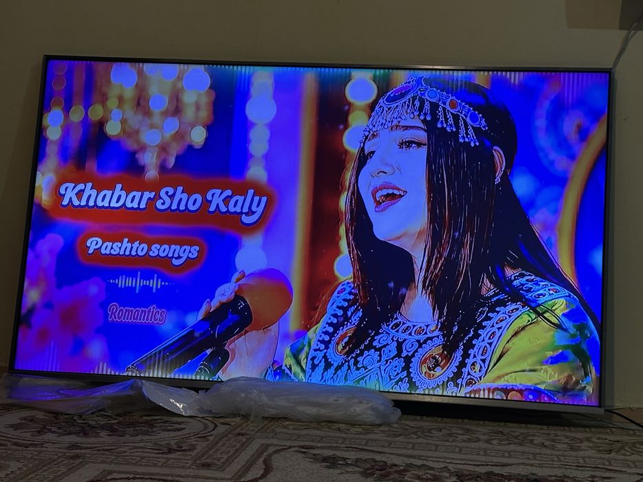 Продам смарт тв Hisense 54”