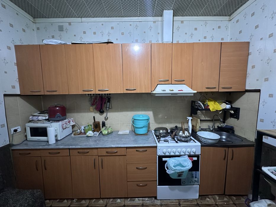 Продается кухонный гарнитур