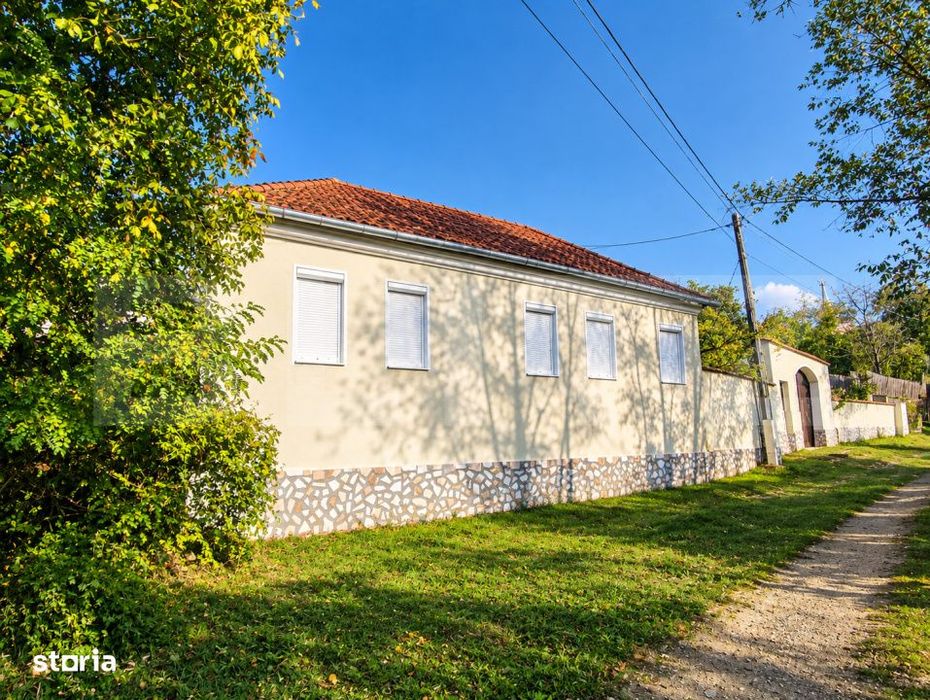 Casa de vanzare, 150 mp, zona Nord-Vest