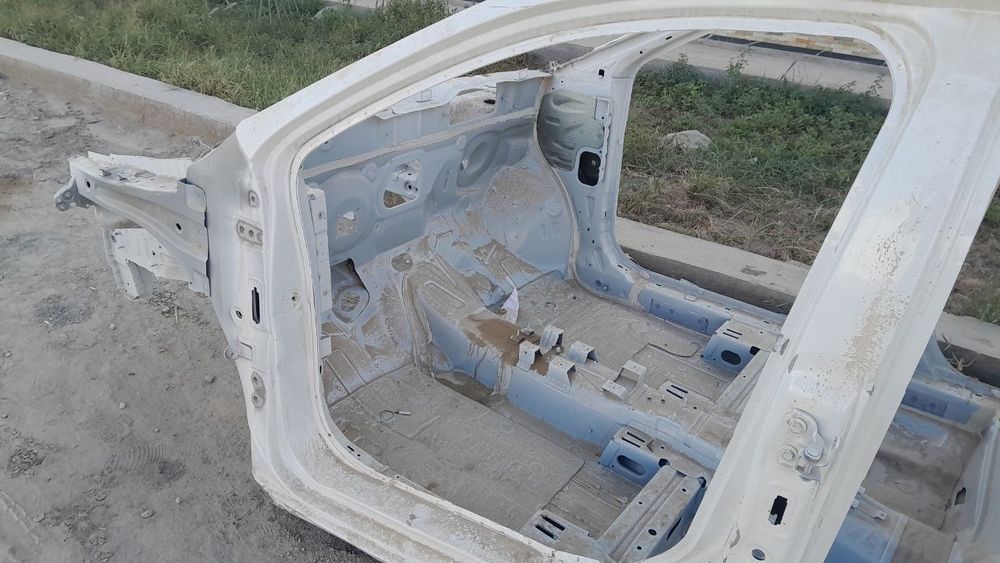 Cobalt rama sotiladi b/u