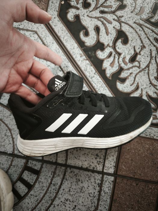 Adidas Duramo 10( цена за чифт)