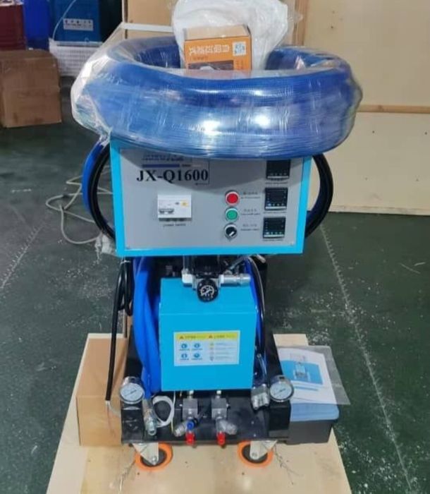 ППУ( пенаполиуритан) утепление