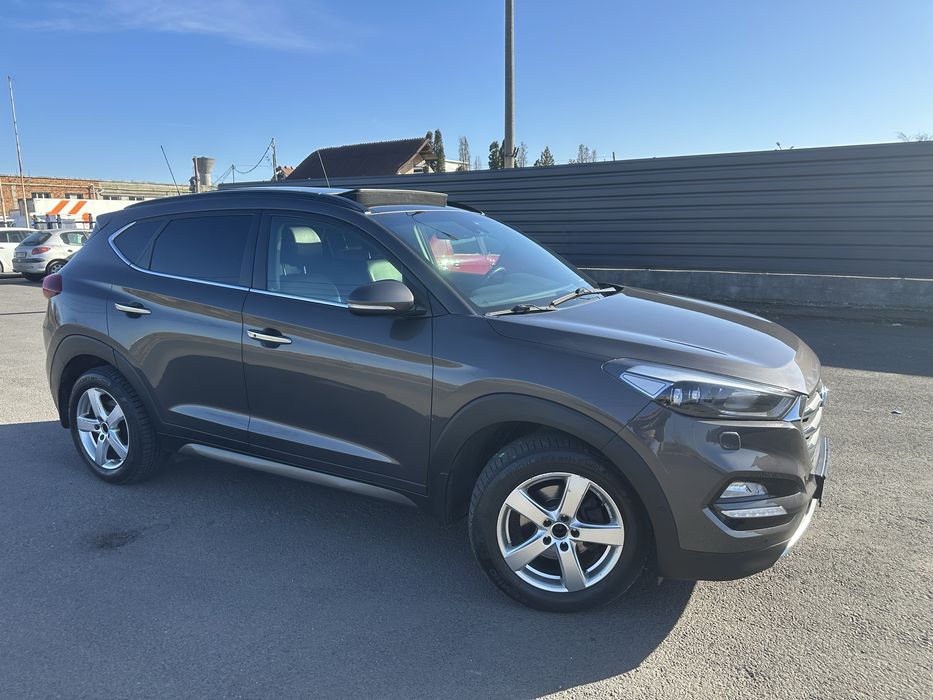 Hyundai Tucson 2.0 crdi 185 cai 4x4