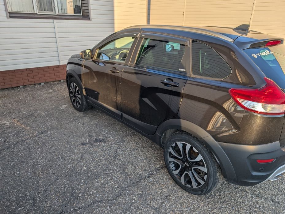 Lada Xray cross 2020 г. 1.8 л