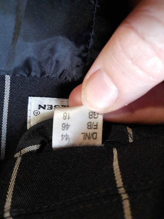 Sacou dama, negru cu dungulite albe, material nesifonabil, marimea XL